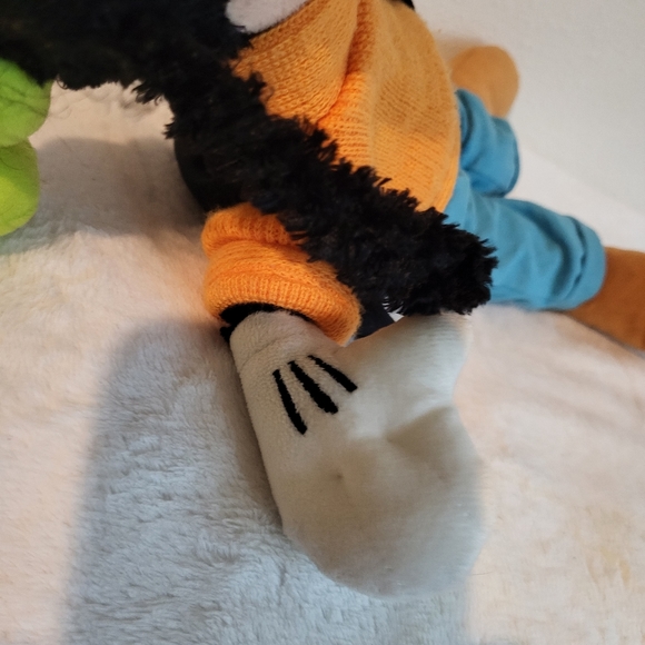 Disney Goofy Stuffed Animal - Picture 3 of 6